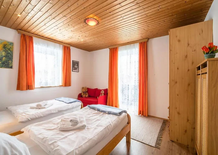 In Kirchberg Near Lift كيرشبرغ ان تيرول