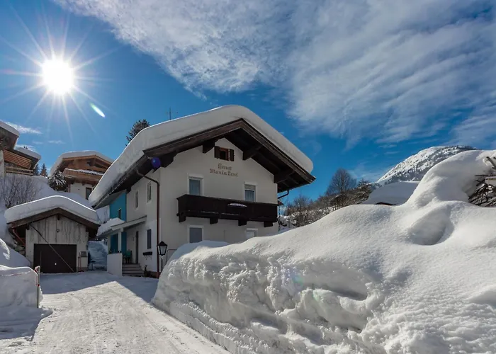 In Kirchberg Near Lift شقة *